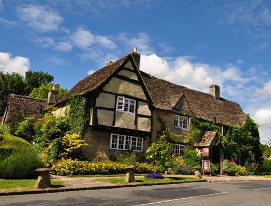 Hotel Old Swan Witney Esterno foto