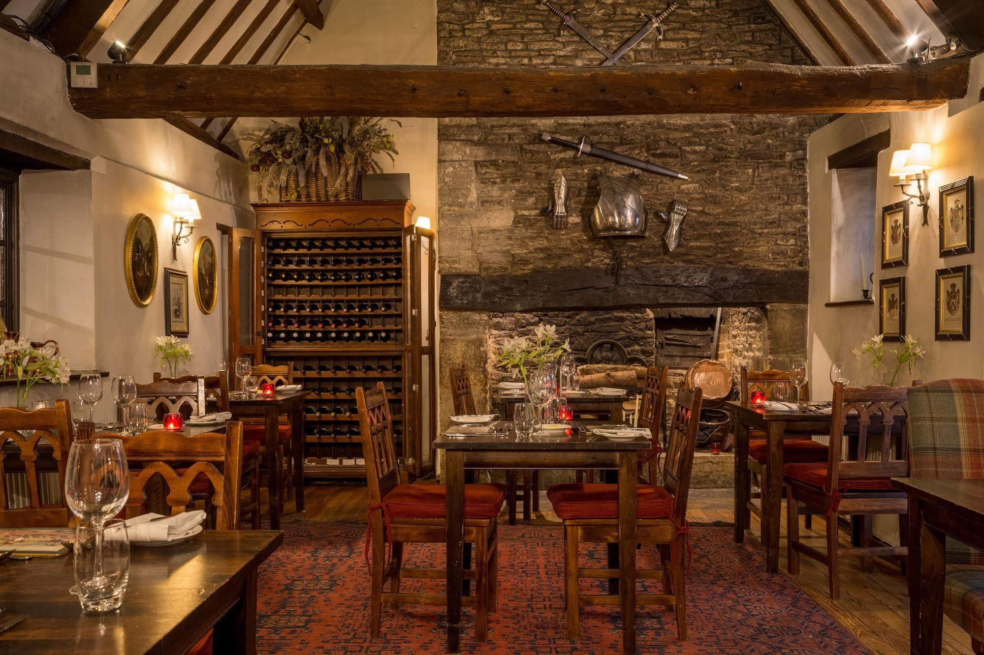 Hotel Old Swan Witney Esterno foto