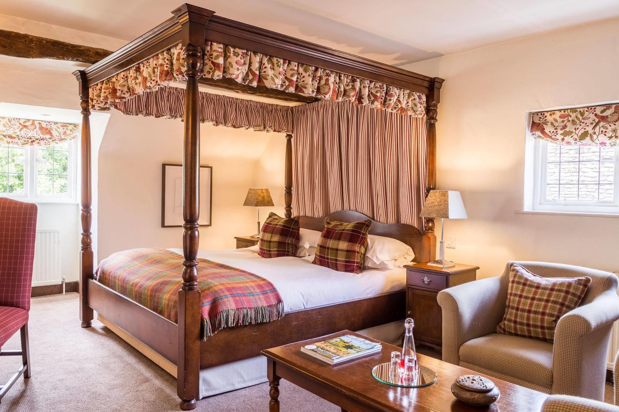 Hotel Old Swan Witney Esterno foto