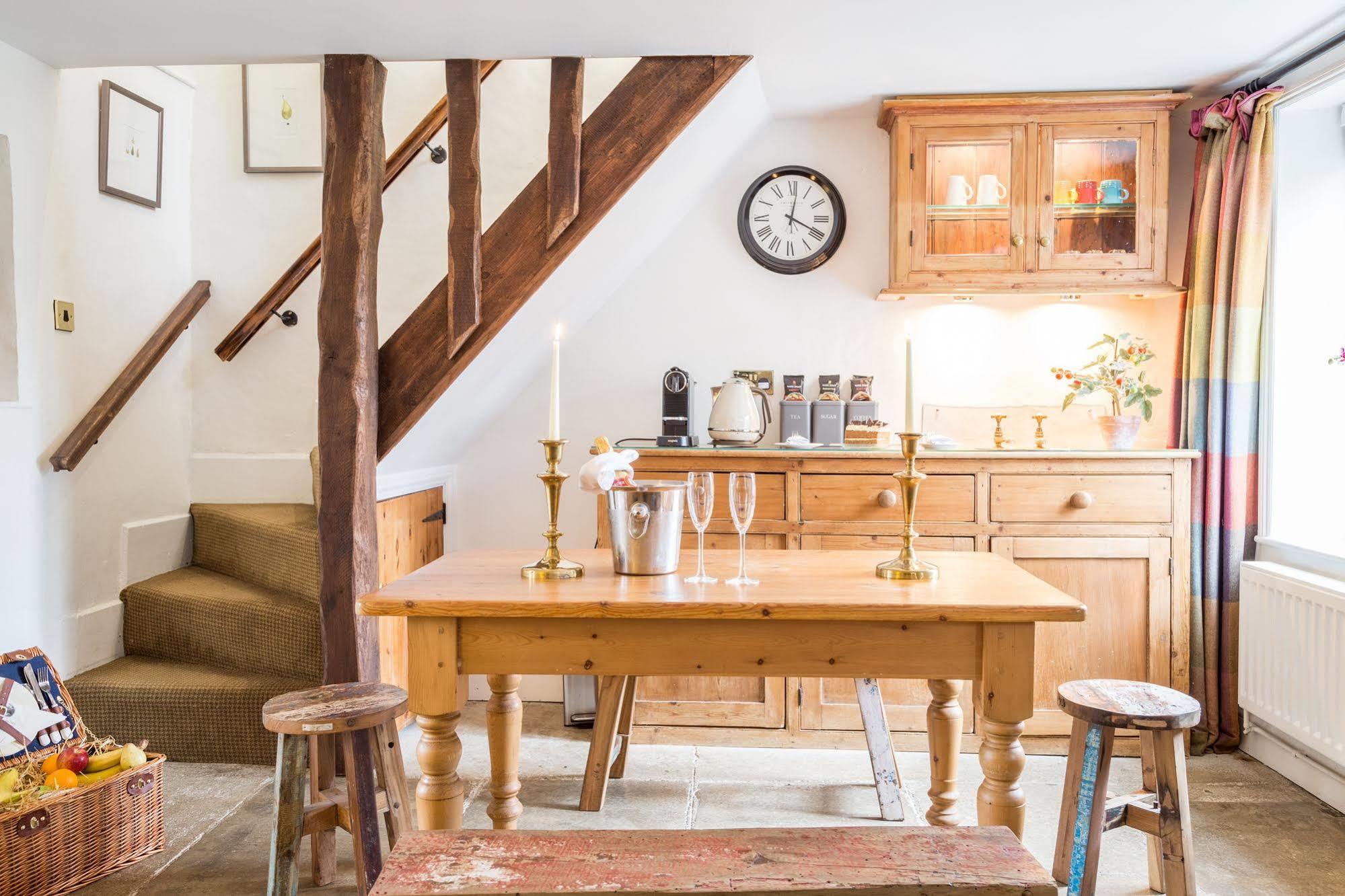 Hotel Old Swan Witney Esterno foto