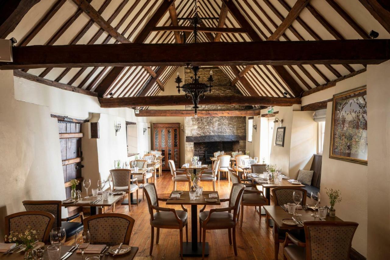 Hotel Old Swan Witney Esterno foto